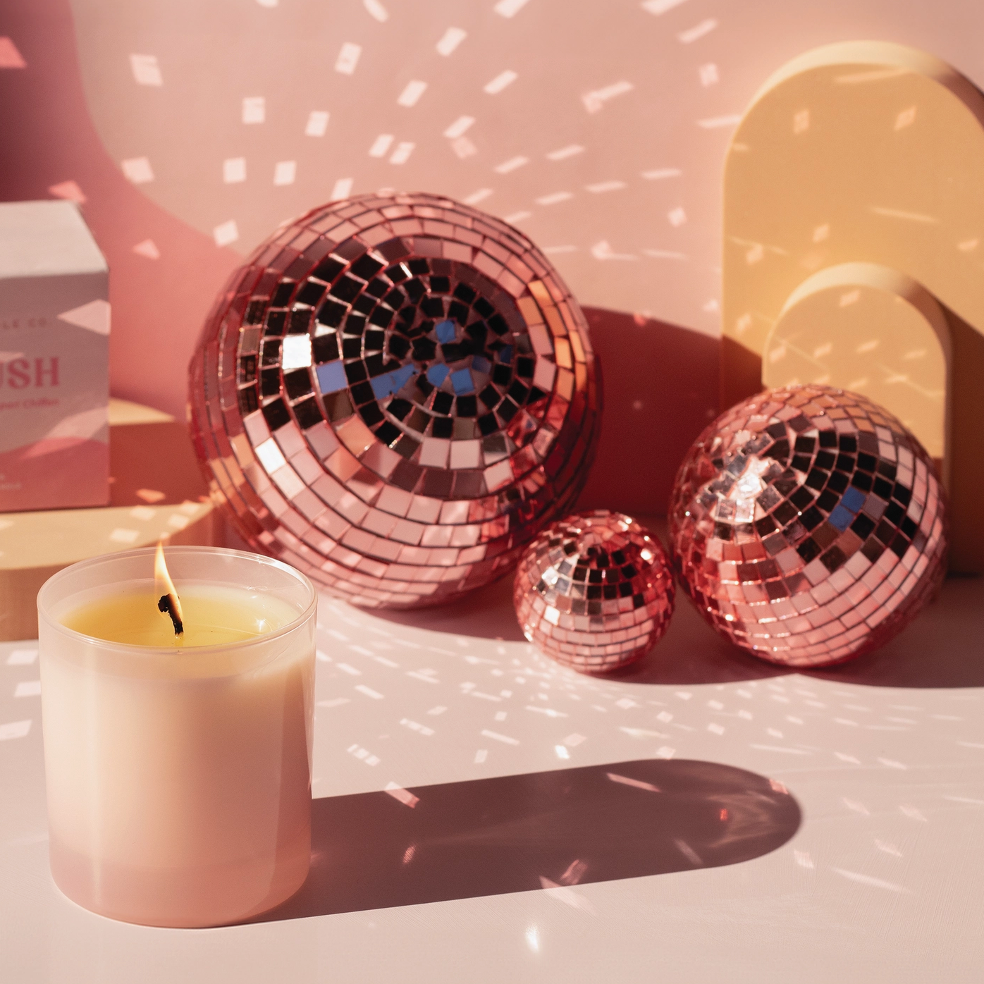 Blush 9 oz. Hue Candle (Campari Chiffon)