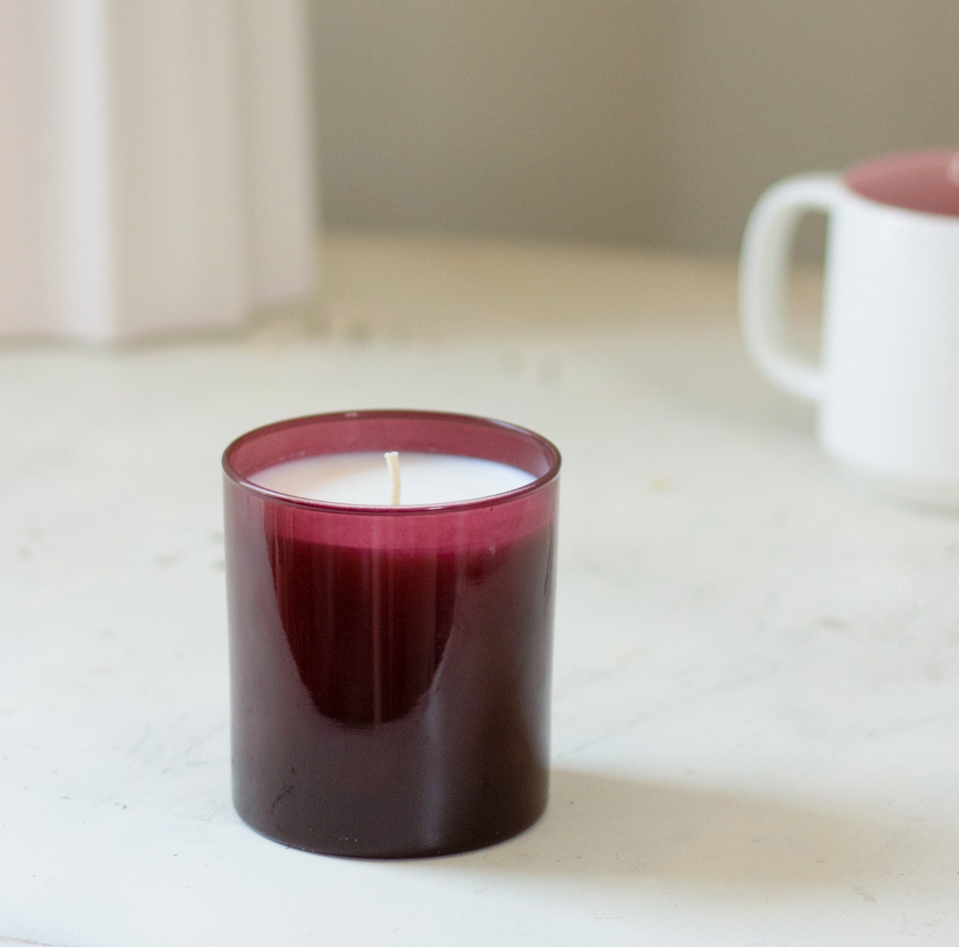 Rouge 9 oz. Hue Candle (Elderberry)