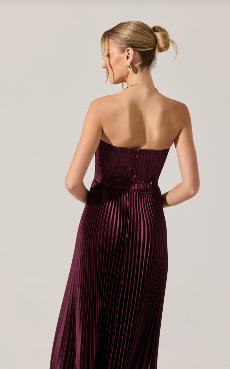 Ascella Sweetheart Pleated Midi Dress