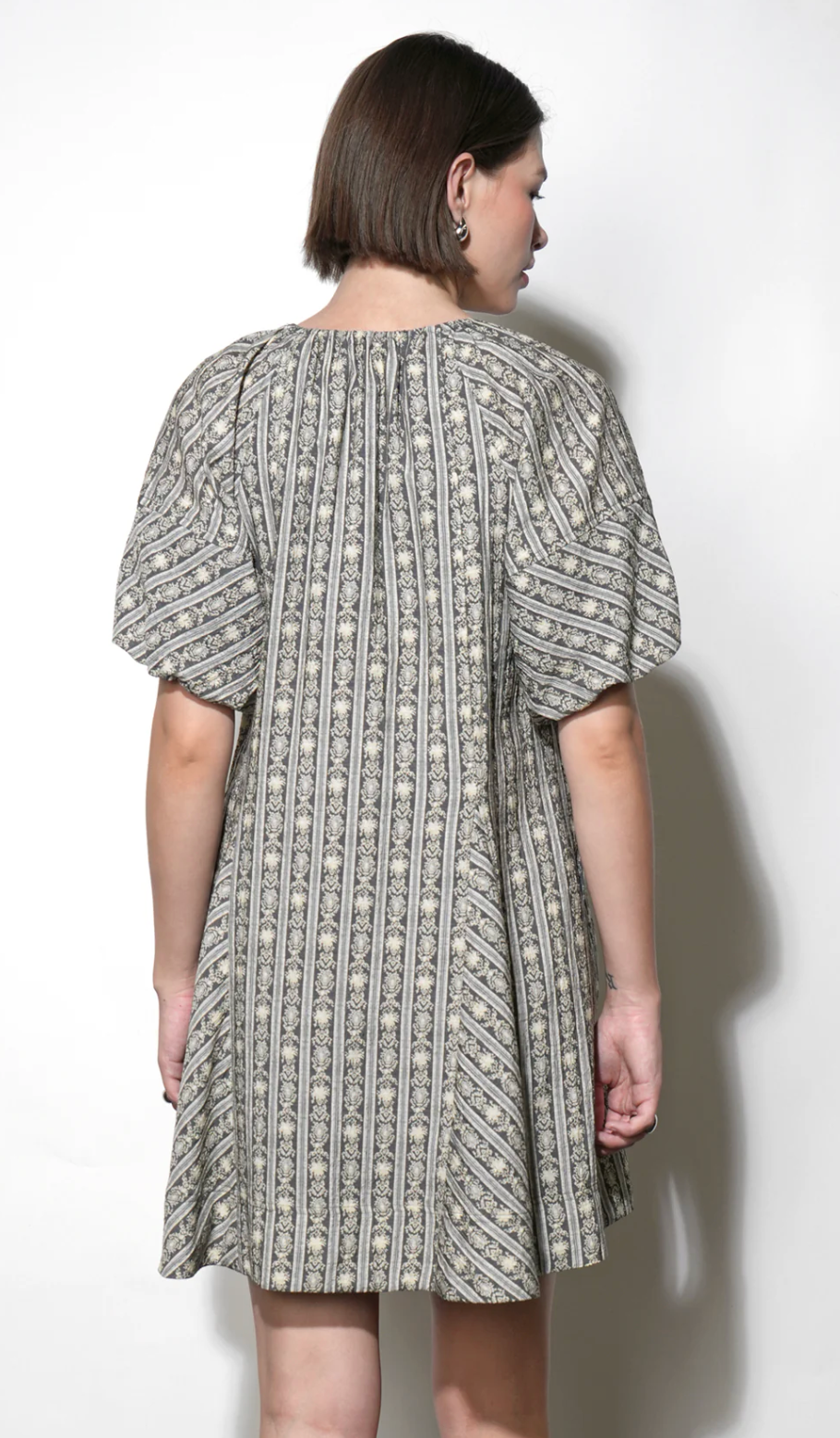 Elena Stripe Pattern Bubble Sleeve Popover Dress