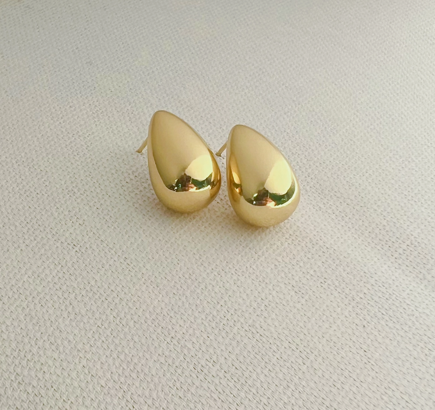 Dome Studs Earrings