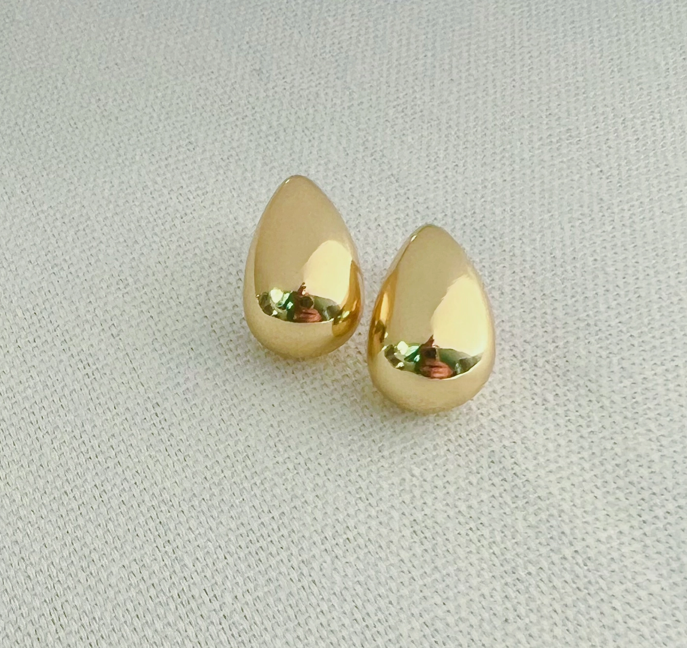 Dome Studs Earrings