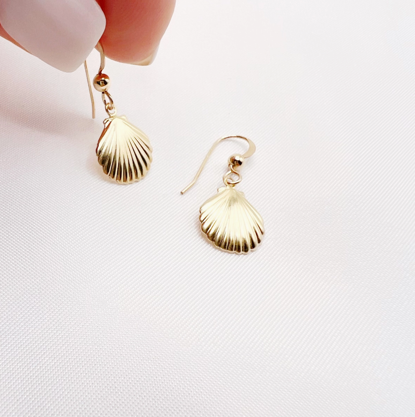 Beachcomber Seashell Dangle Earrings Gold Filled