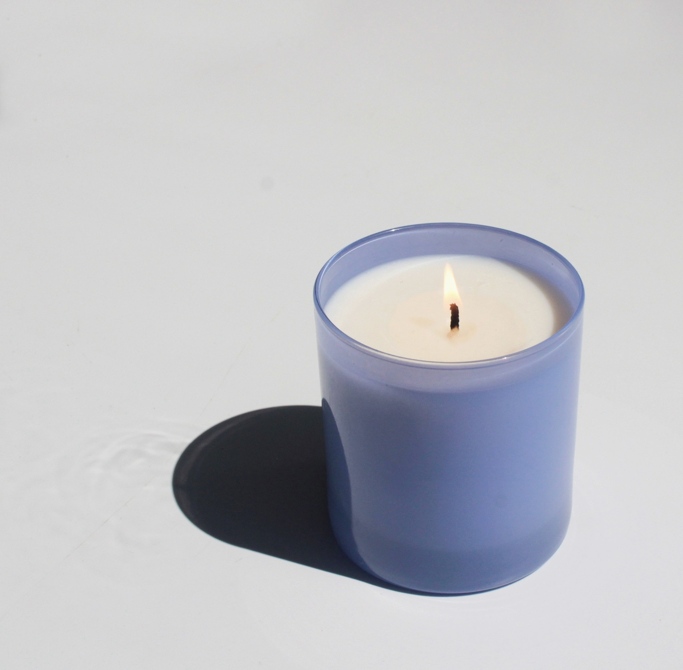 Midnight 9 oz. Hue Candle (Black Iris)