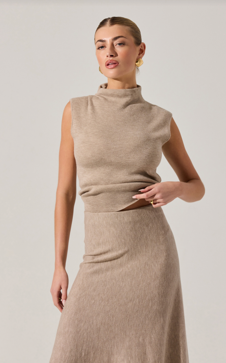 deora sweater