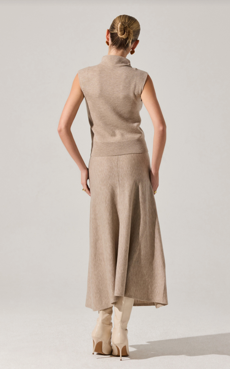 deora sweater