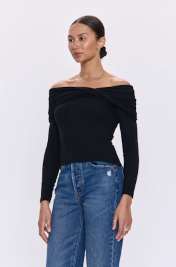 LYRA OFF SHOULDER TOP